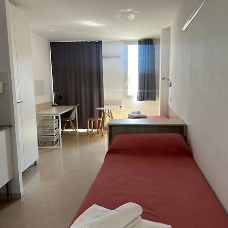 Residencia Universitaria Resa Francesc Giralt I Serra Terrassa Kültér fotó